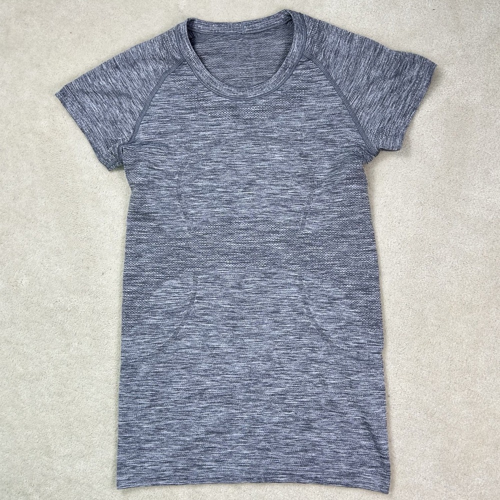 Lululemon Metal Vent Womens 6 TShirt Training Gym Workout Performance